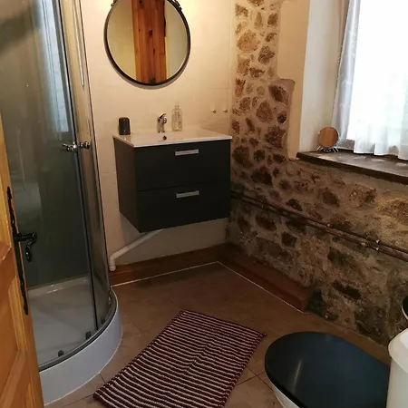 Tranquille Vienne A Dept Charente *