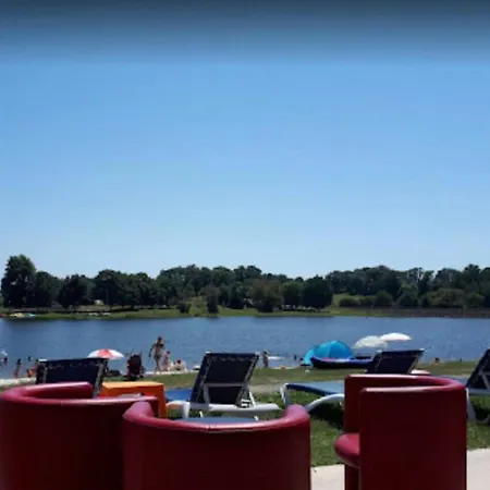 Tranquille Vienne A Dept Charente *