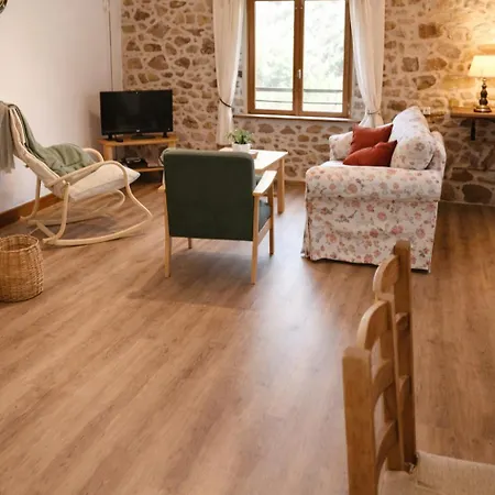 Tranquille Vienne A Dept Charente