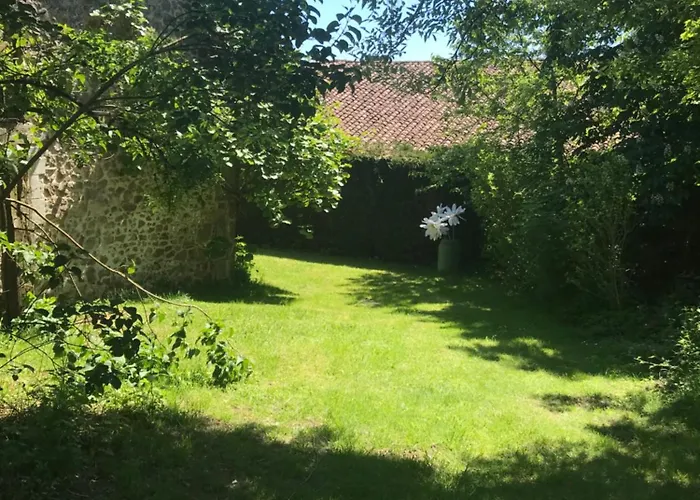 Tranquille Vienne A Dept Charente * Chirac (Charente)