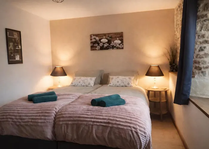 Tranquille Vienne A Dept Charente *